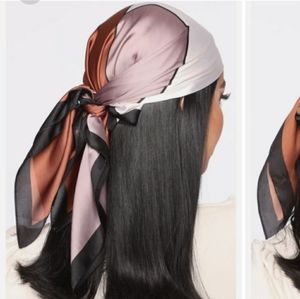 🆕 Fashion Nova -Head Scarf